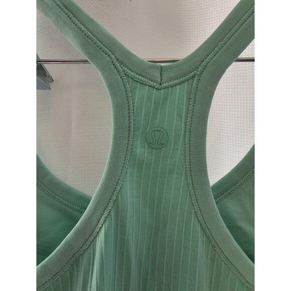 Lululemon Ebb to Street Tank Top Wild Mint size 8 - Picture 4 of 9